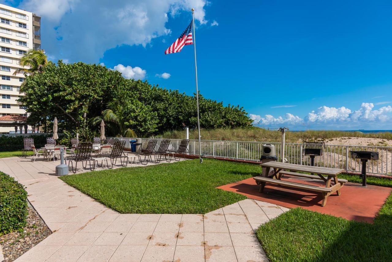 La Costa Beach Club Pompano Beach Exterior photo